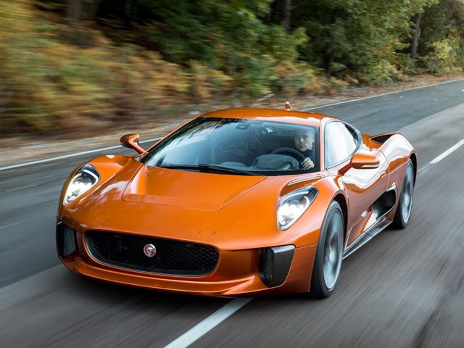 Jaguar : les photos de la C-X75 qui n'existe pas