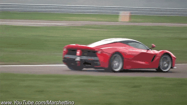 VIDEO - Sortie de piste pour Kimi Raikkonen au volant de LaFerrari