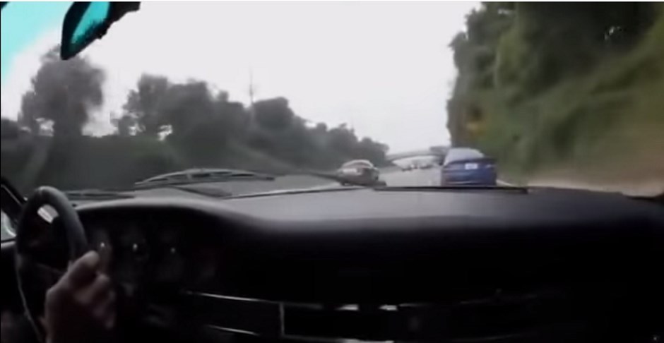 Vidéo : la conduite épique de Magnus Walker en Porsche 911