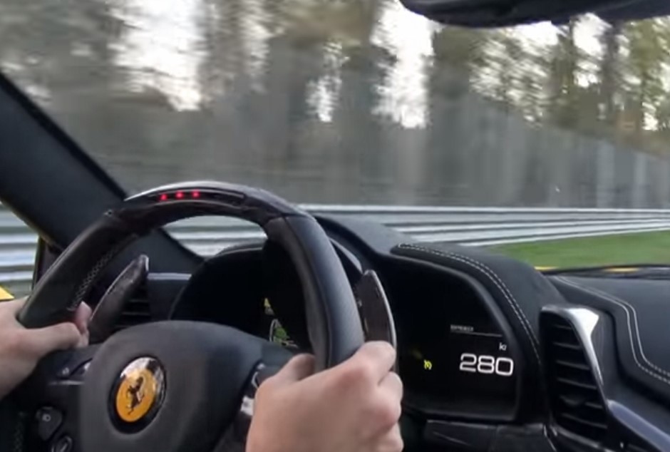 Vidéo : deux tours de Monza à bord de la Ferrari 458 Speciale