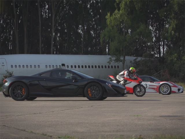 McLaren P1 et Porsche 918 affrontent une Ducati 119 Superleggera