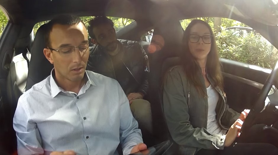 Vidéo : ils passent leur permis de conduire sur une Porsche 911