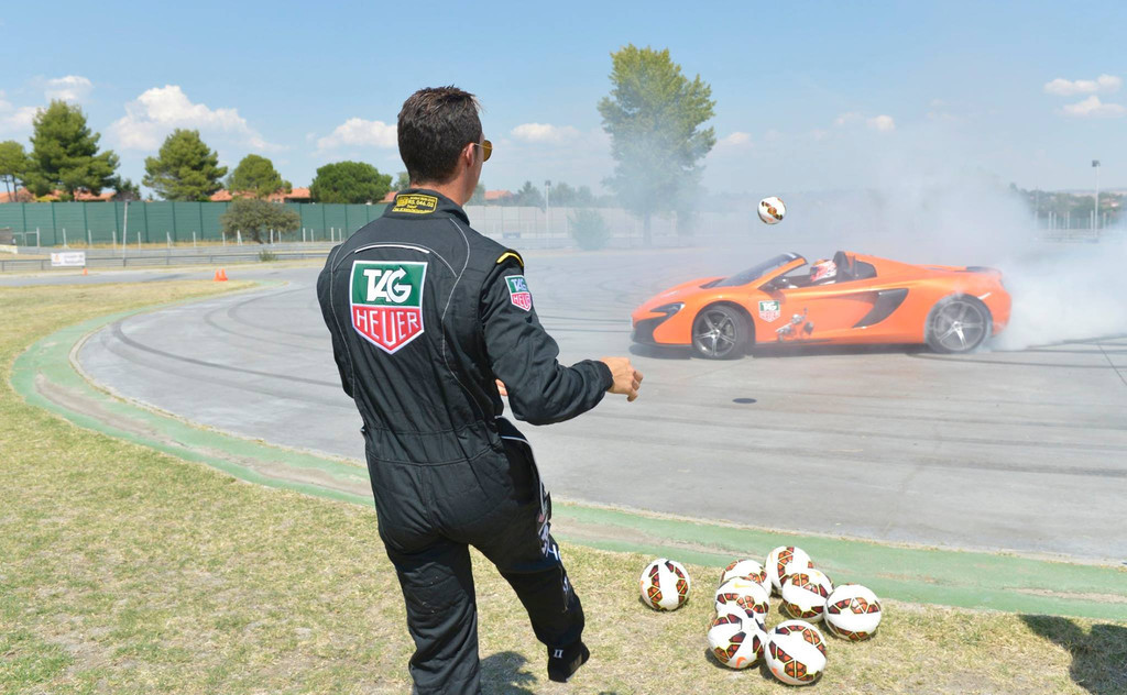 Cristiano Ronaldo et Jenson Button inventent le football drift