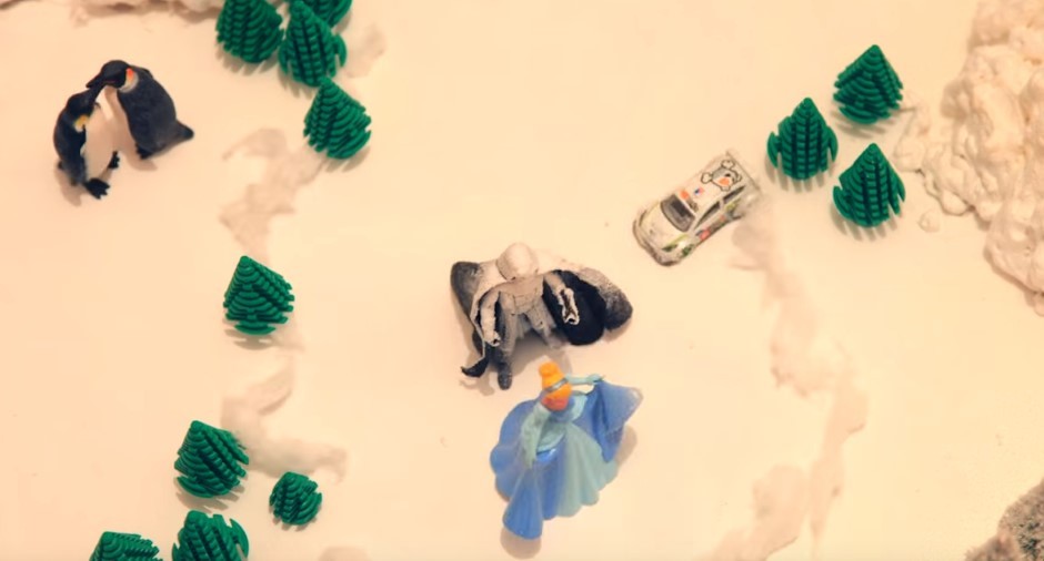 Vidéo : le snowkhana de Ford avec le Père Noël et Star Wars
