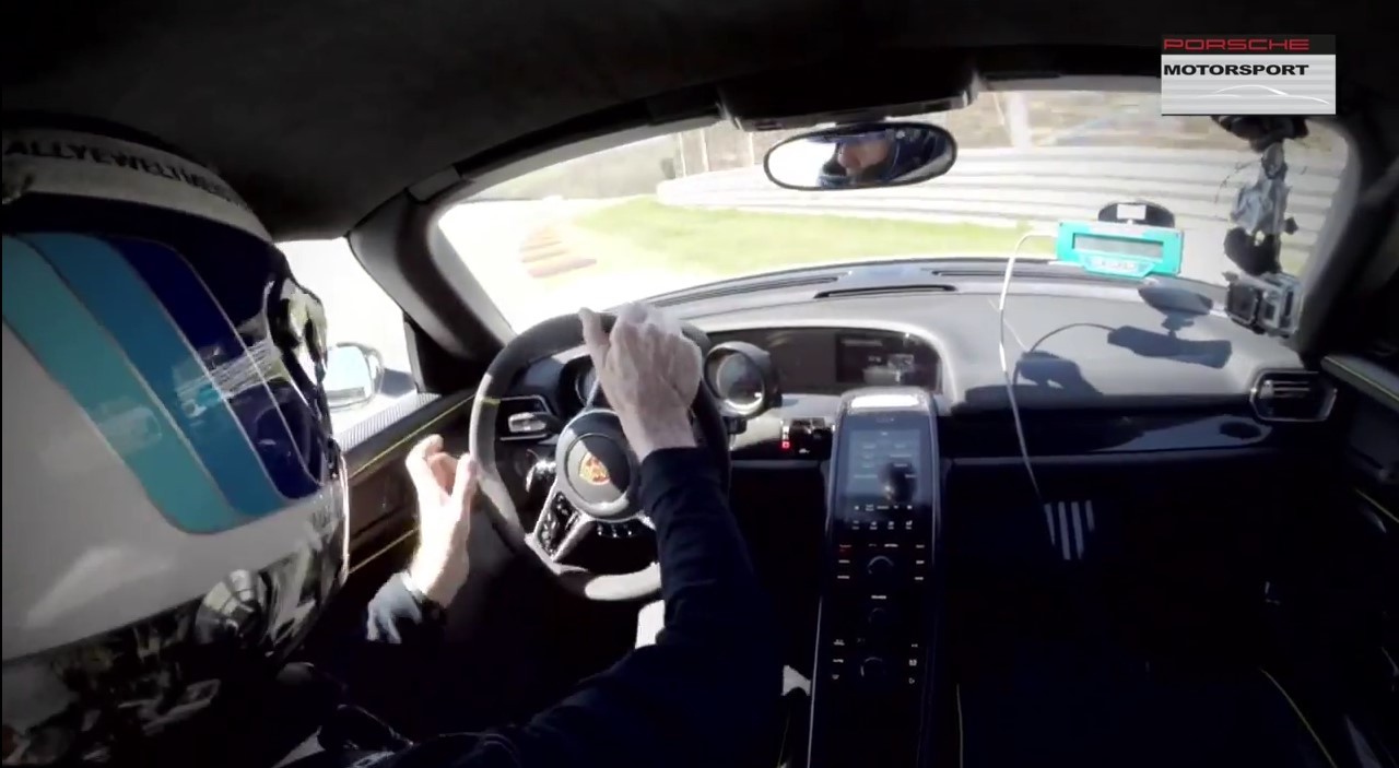 Vidéo : crash de Walter Röhrl en Porsche 918 Spyder