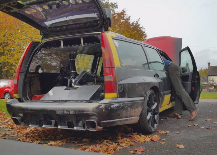 Deux moteurs dans cette Volvo 850 !