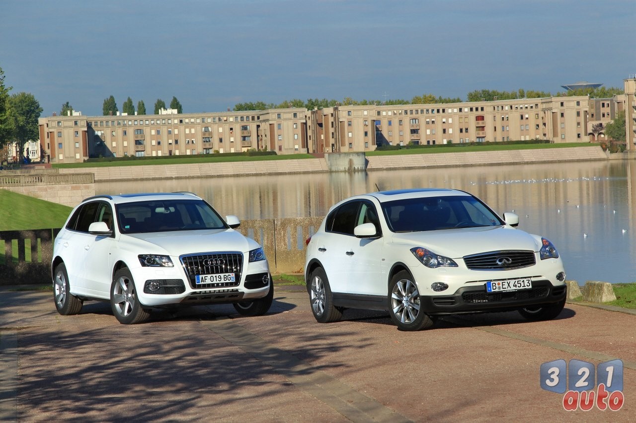 Deux SUV chauffés à blanc