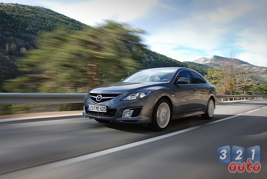 M6 : La petite voiture qui monte