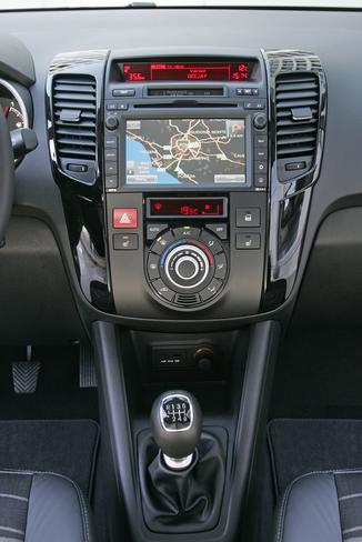Fiche technique Kia Venga 1.6 CRDi115 FAP Navi Pack - L ...