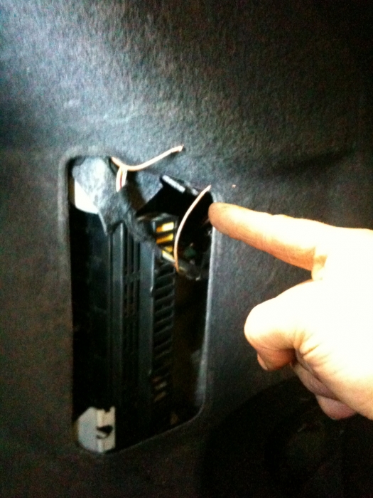 Deffaillance Ouverture Coffre Et 3eme Feux De Stop Mercedes Benz Classe E Diesel Auto Evasion Forum Auto