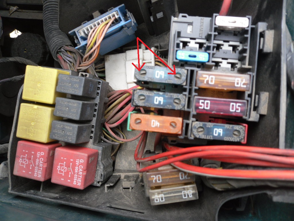 Probleme Afficheur Prise Diagnostique Air Bag Renault Clio 2 Diesel Auto Evasion Forum Auto