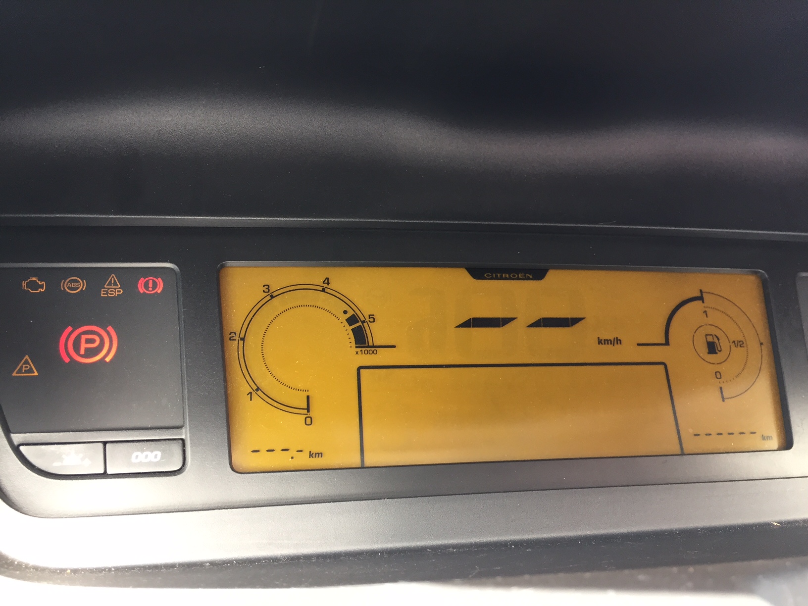Voyant Tableau De Bord Xsara Picasso 2 0 Hdi tableau de bord tous les voyants - Citroen - C4 Picasso - Diesel - Auto  Evasion | Forum Auto