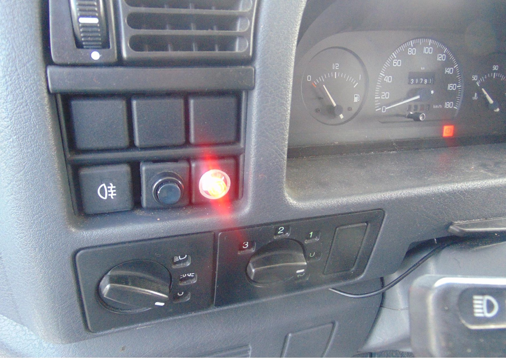 Voyant Rouge Tableau De Bord Citroen Jumper Problème voyant transparent rouge camping car ducato - Fiat - Ducato -  Diesel - Auto Evasion | Forum Auto