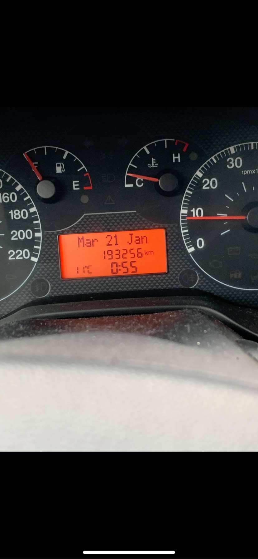 Tableau De Bord Hs Affichage Kilometrique Heure Etc Fiat Grande Punto Diesel Auto Evasion Forum Auto