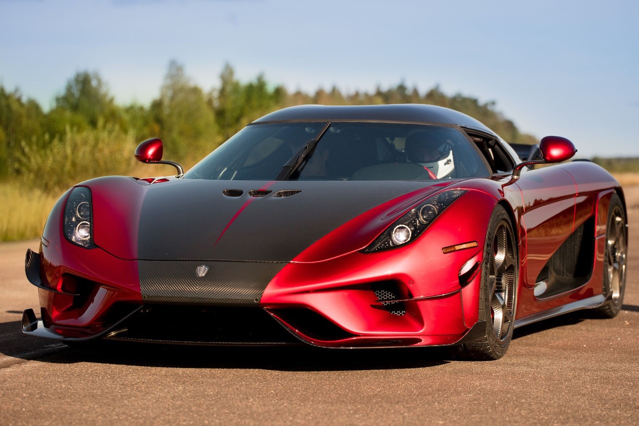 Koenigsegg Regera rojo