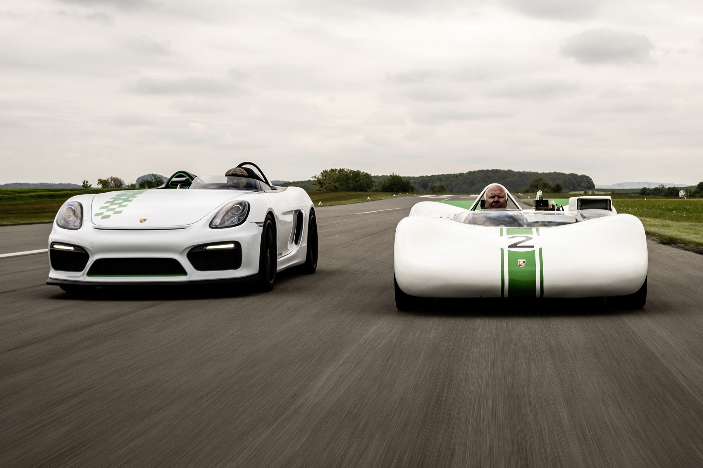 Porsche 981 Bergspyder and 909