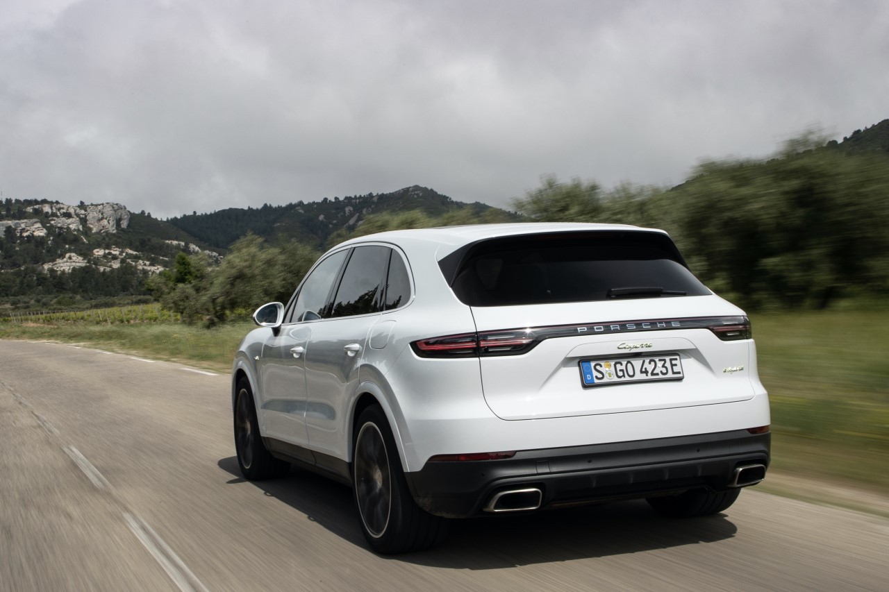 Photo 3 Porsche Cayenne blanc Porsche Cayenne (2023). Le restylage