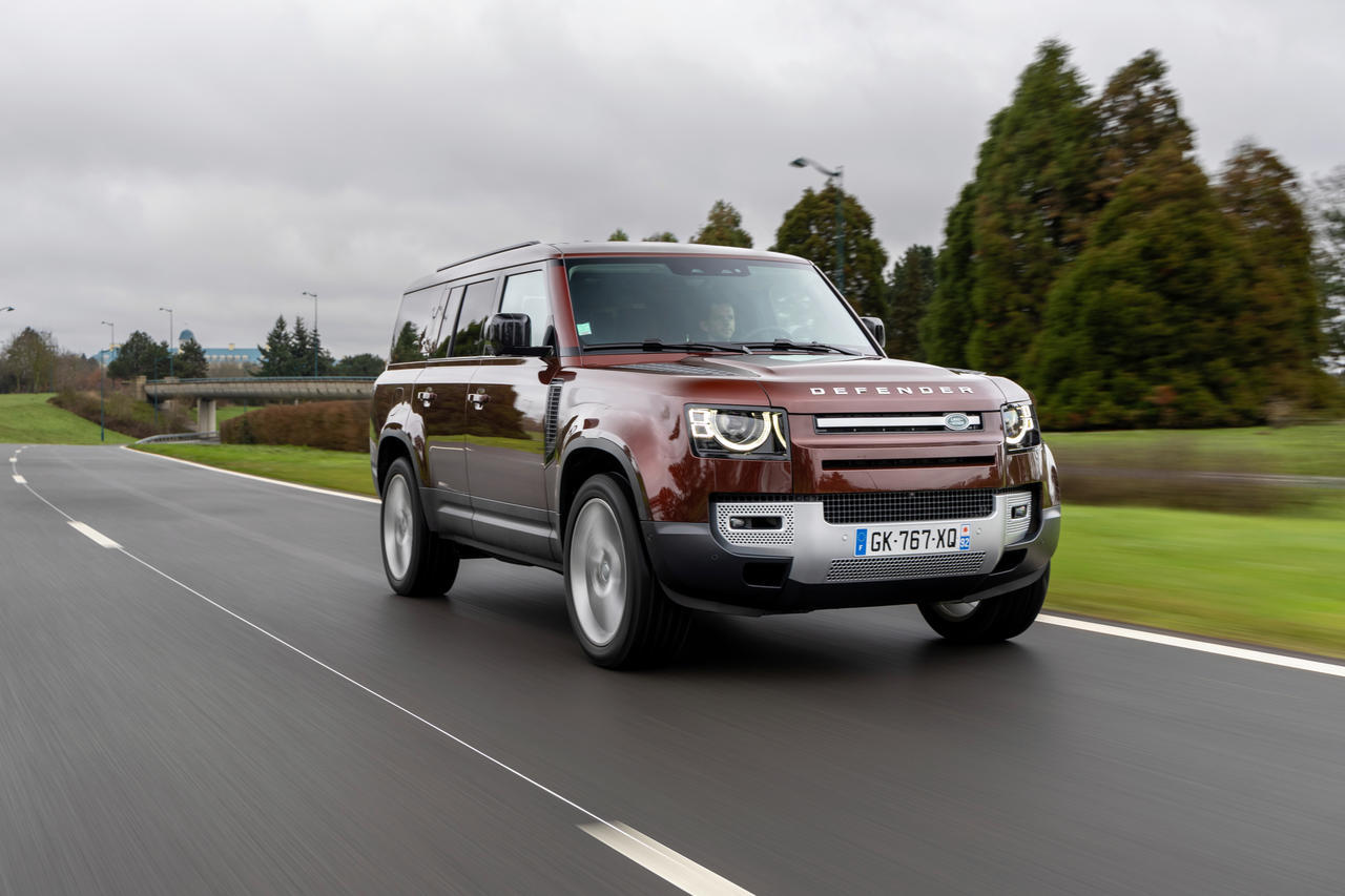 Prix, fiche technique, essai : retrouvez notre avis sur le nouveau Land Rover Defender 130