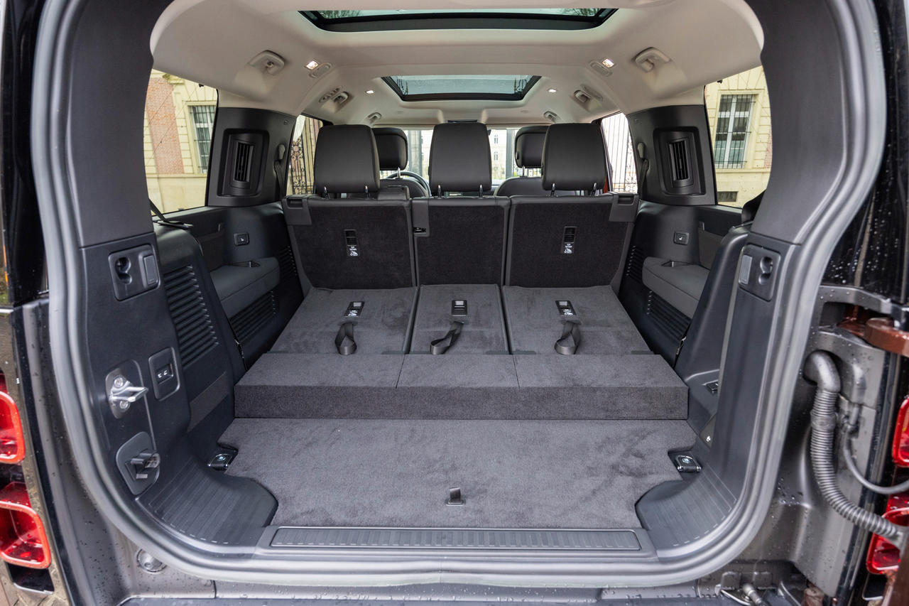 Prix, fiche technique, essai : retrouvez notre avis sur le nouveau Land Rover Defender 130