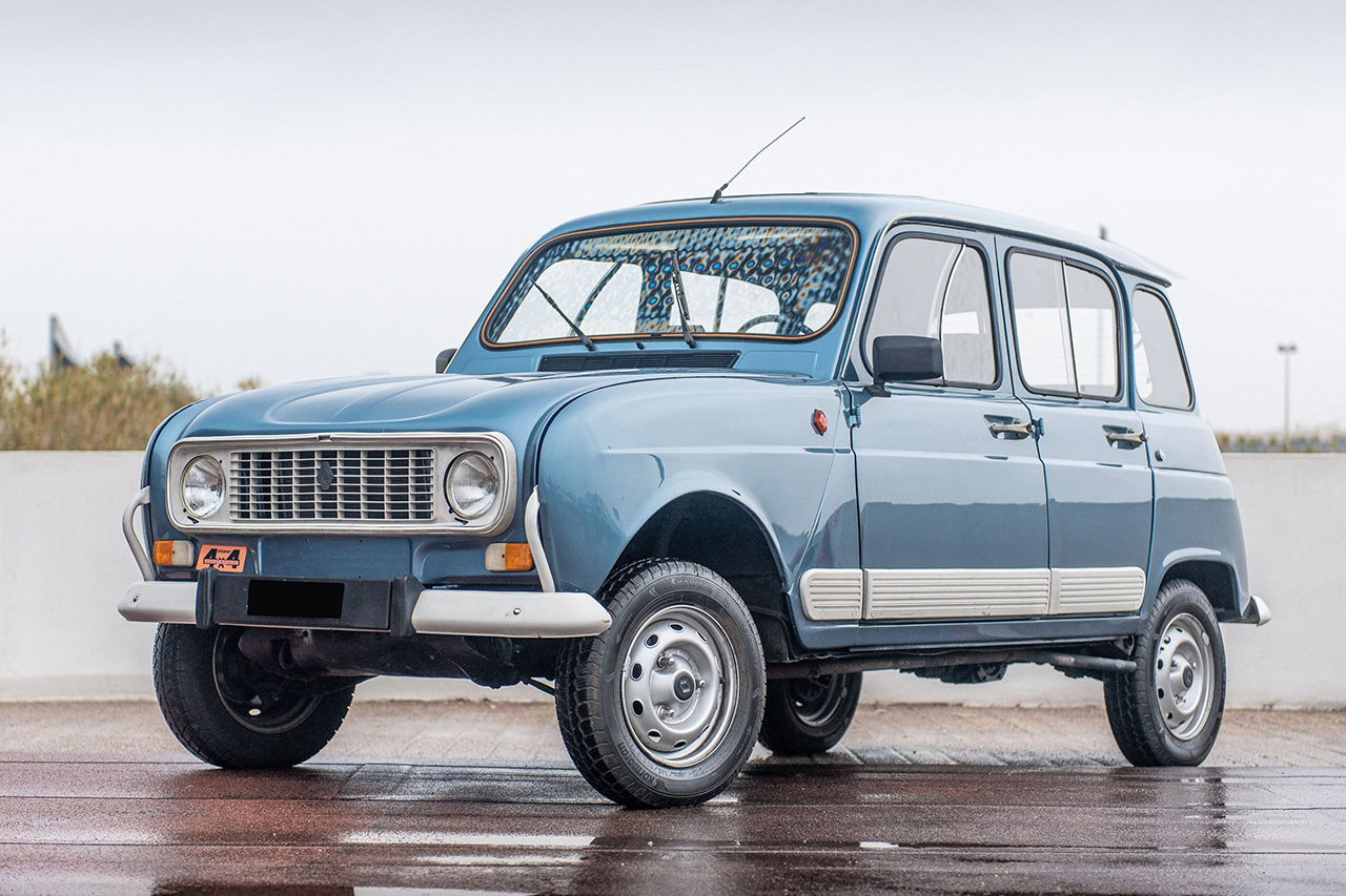 Diaporama et photos Une Renault 4 GTL Sinpar 4 x 4 à vendre aux enchères à Rétromobile L'Argus Diaporama et photos Une Renault 4 GTL Sinpar 4 x 4 à vendre aux enchères à Rétromobile L'Argus