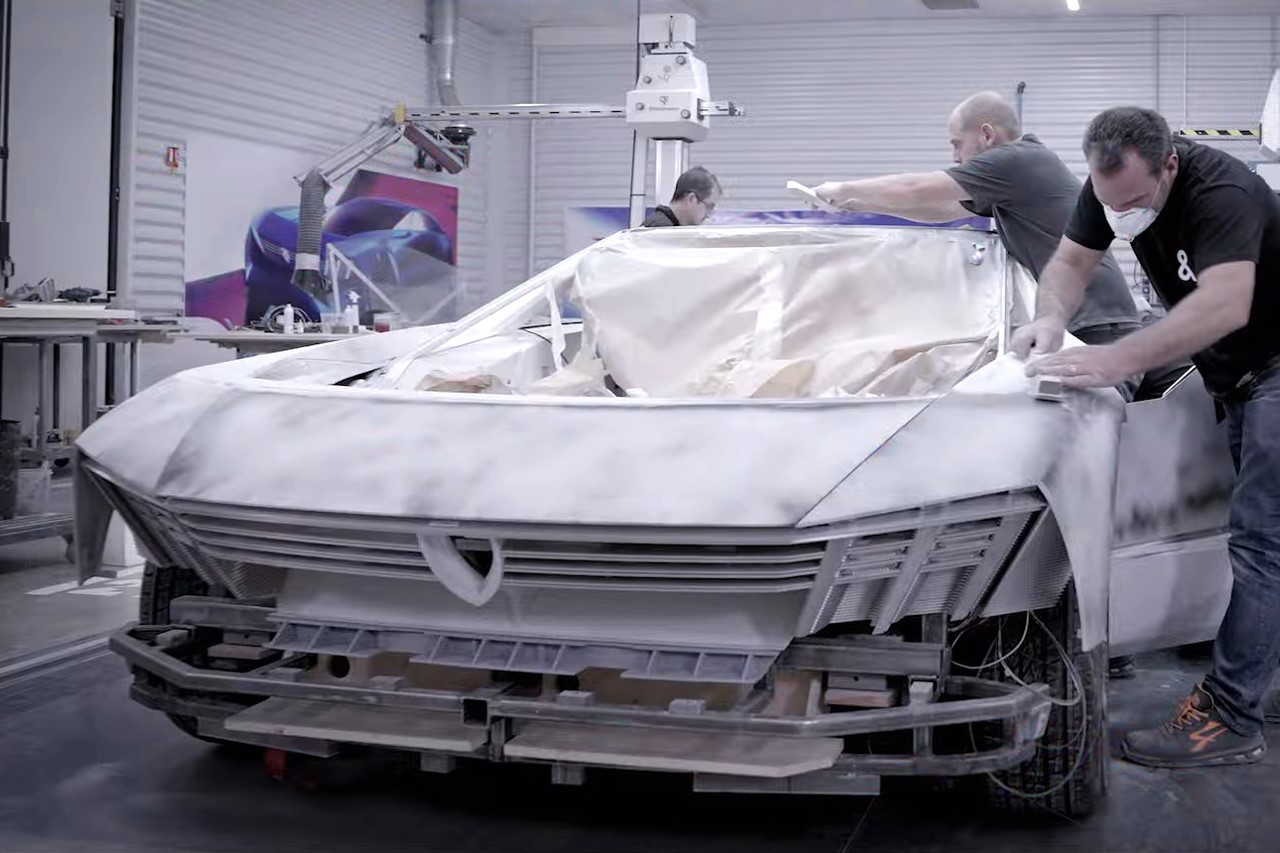 Dans les coulisses de la fabrication du concept Peugeot Inception.