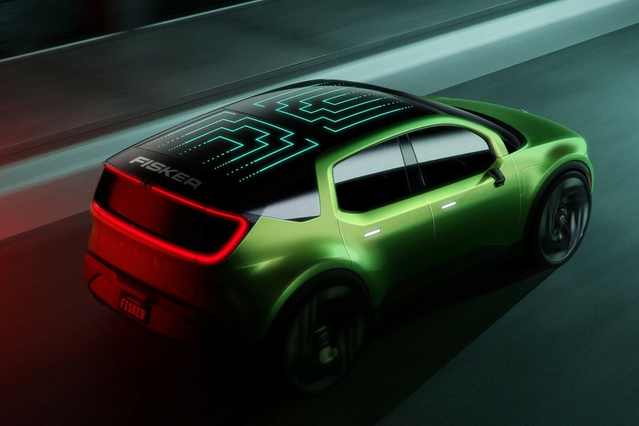 Le dessin du pavillon et l'éclairage arrière du Pear sont atypiques.