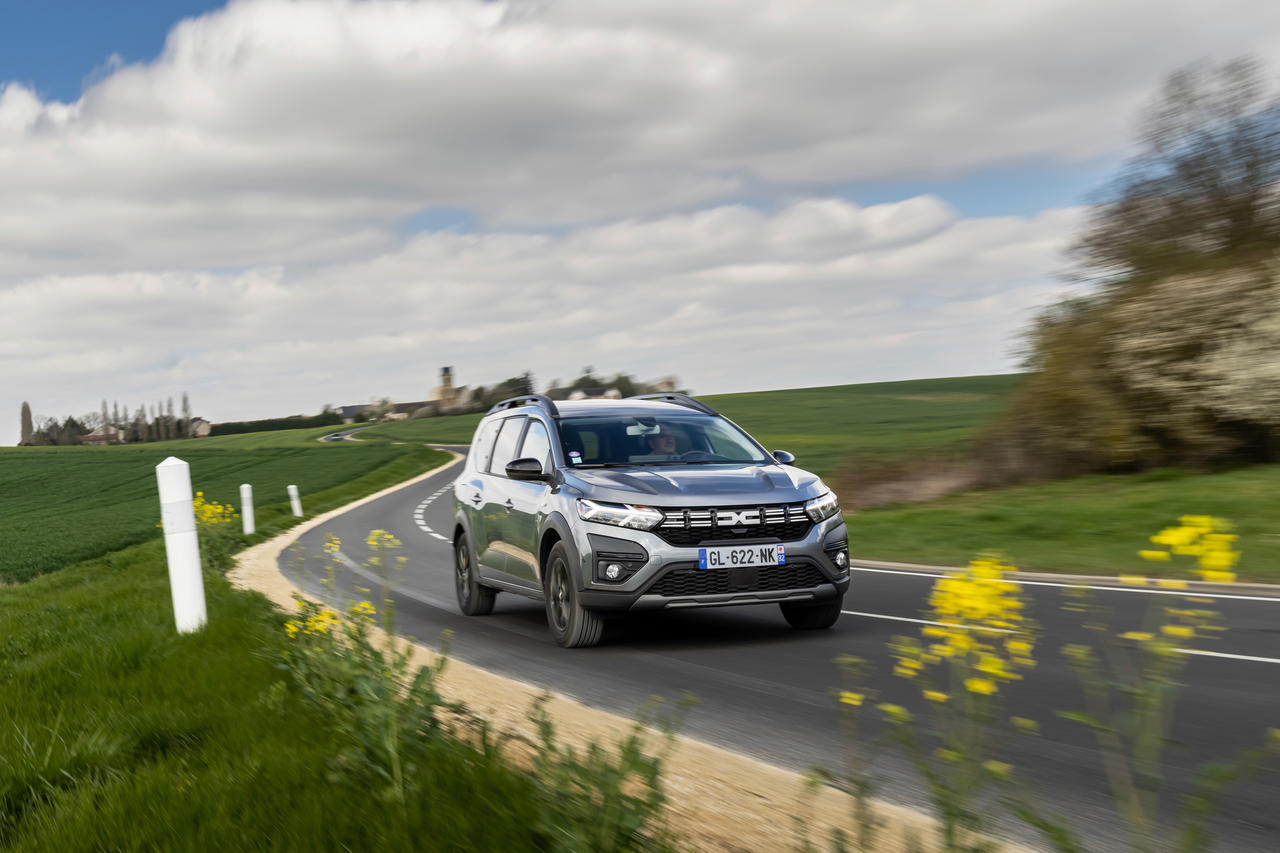 Essai Dacia Jogger hybride notre supertest sur 2 500 km