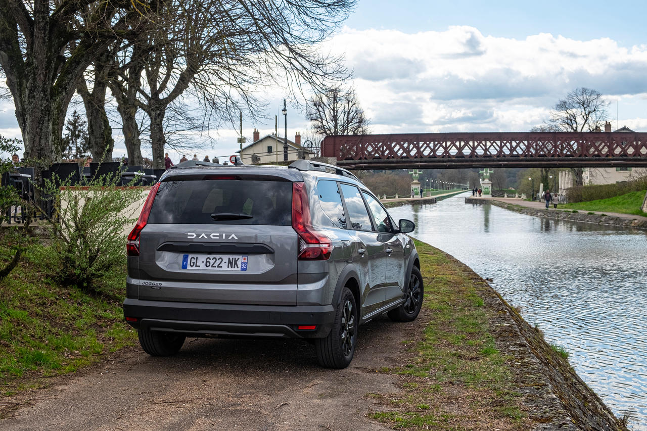 Photo 7 prix, essai et consommation dacia jogger hybride Essai Dacia Jogger hybride notre