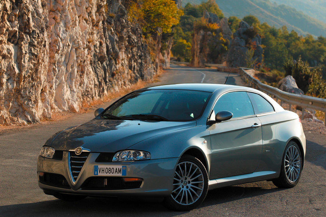Alfa Romeo Gt V6 Is It Worth It The Definitive Answer - y6i1ng3