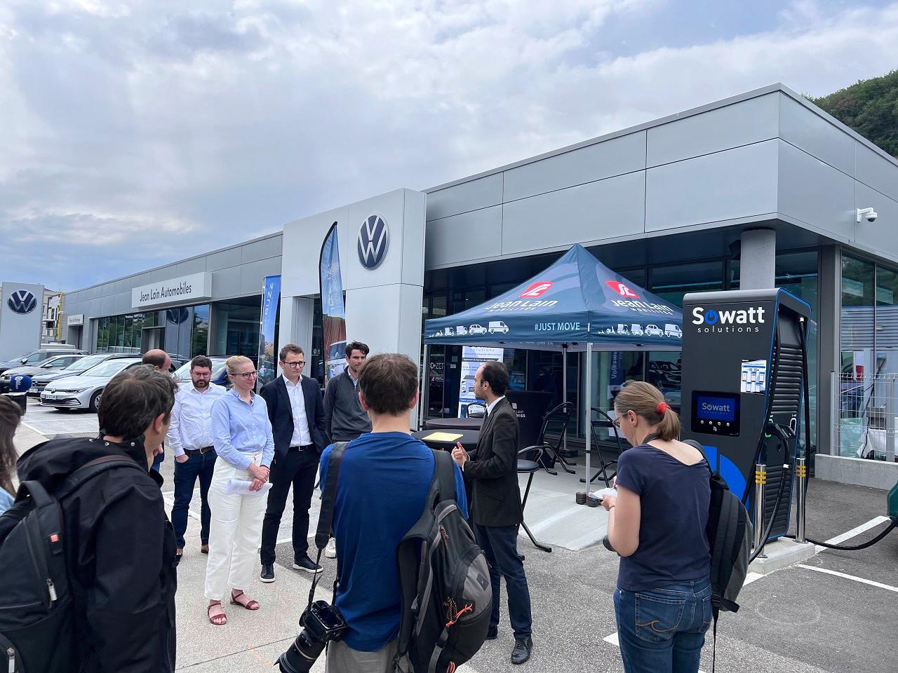 Photo 1 Sowatt Solutions bornes recharge Jean Lain Soutenue par le