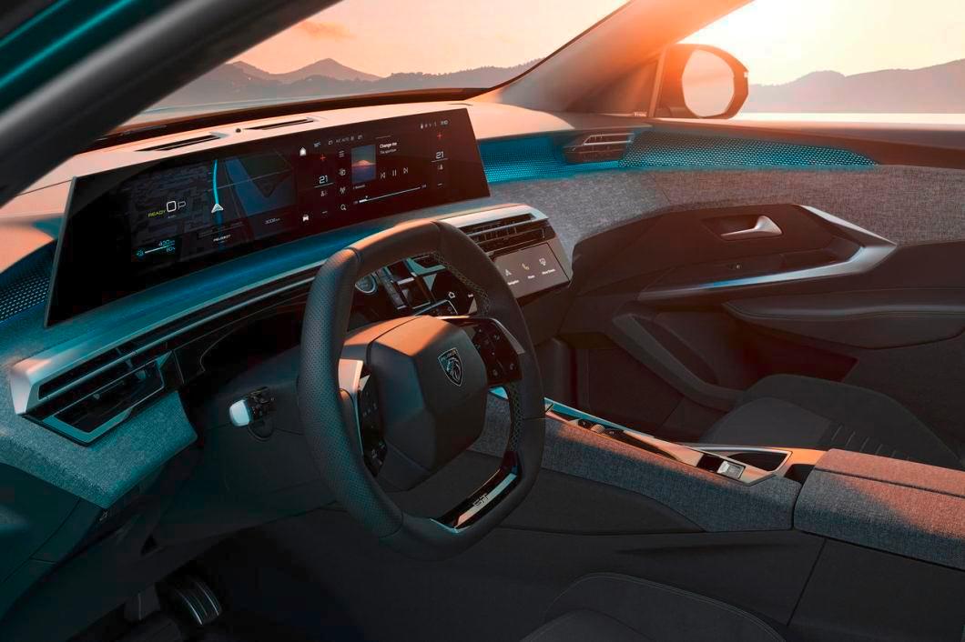 peugeot e-3008 panoramic cockpit i-cockpit