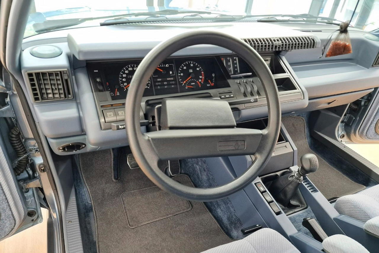 Diaporama et photos - La Renault 25 diesel avec seulement 6 000 km a ...