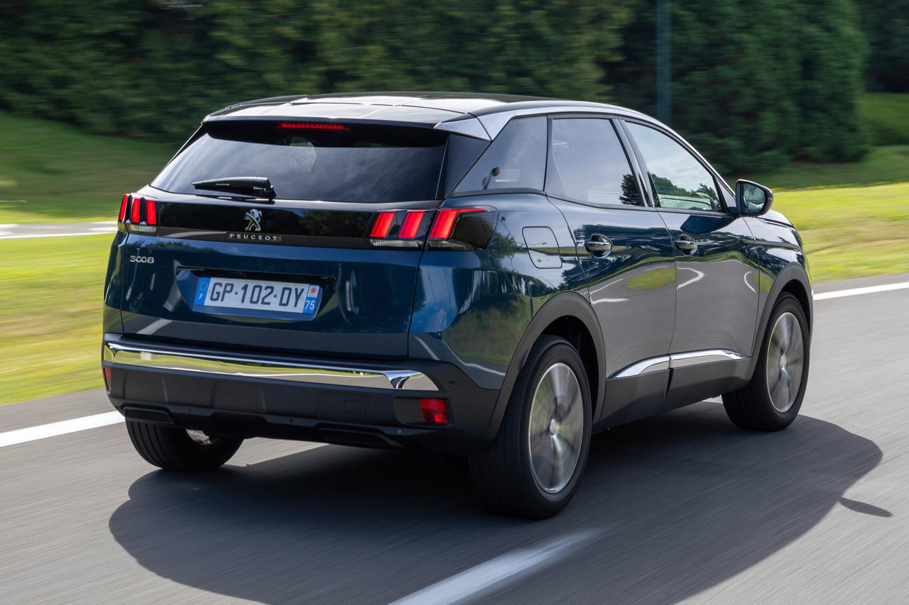 Photo 7 peugeot 3008 hybride 136 prix et consommation Essai Peugeot
