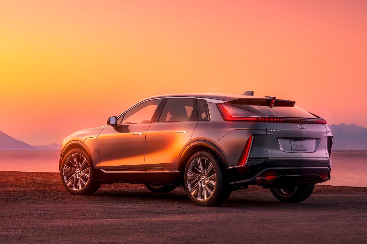 Photo 3 Le Lyriq est un SUV premium de 5 m de long. Cadillac Lyriq