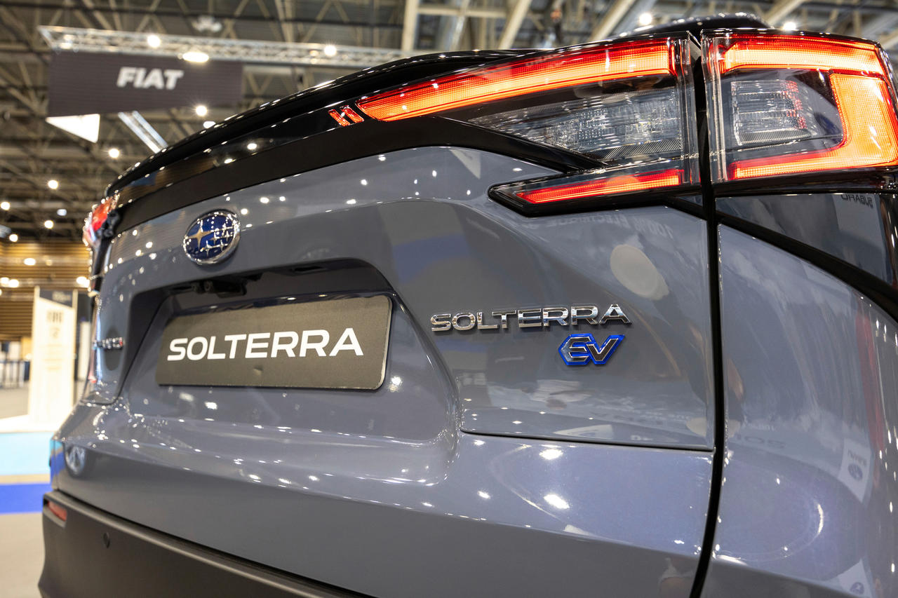 Photo 5 Les feux adoptent une signature lumineuse dont la forme en « C » est spécifique