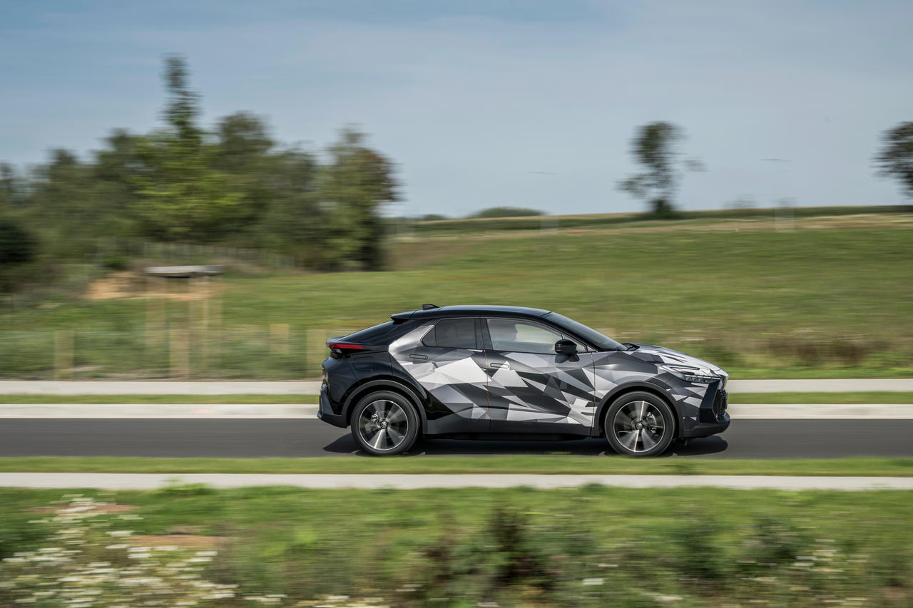Diaporama et photos Essai Toyota CHR (2024) encore plus