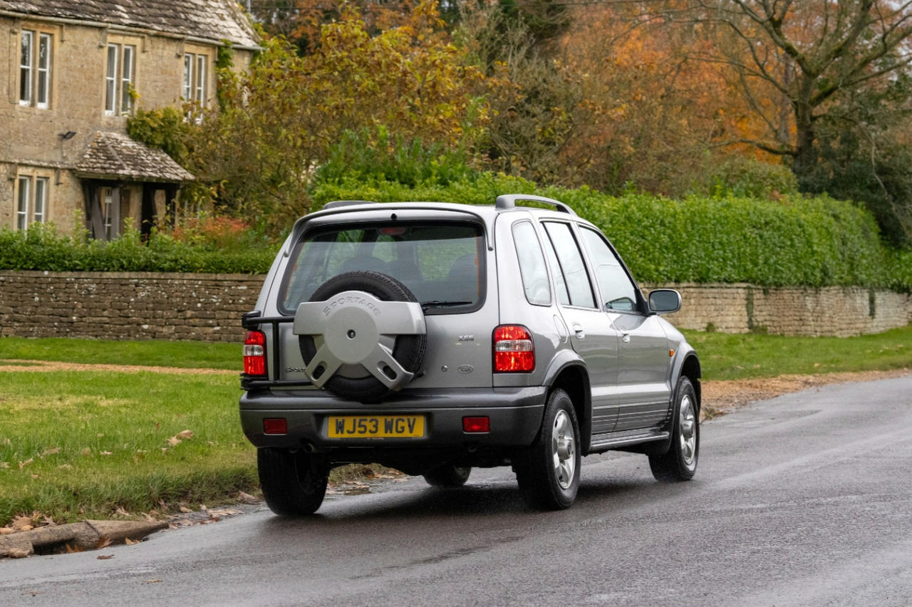Photo 3 Le look du premier Sportage tenait plus du 4 x 4 que d'un SUV tel qu'on le connaît