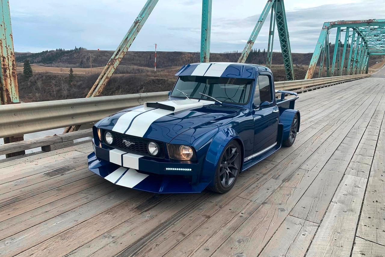 Photo 4 La voiture a été surnommée Mustang Truck GT100. Insolite
