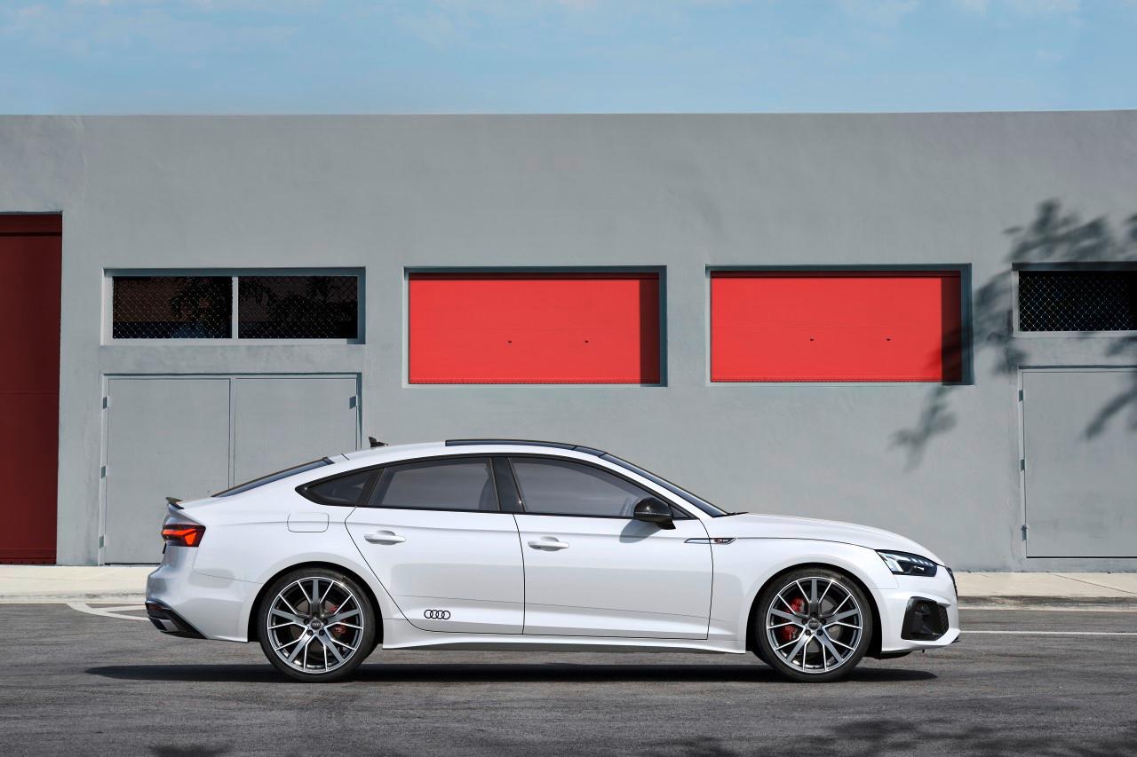 Audi A5 Sportback (2023). La remplaçante des A4 et A5 thermiques se montre
