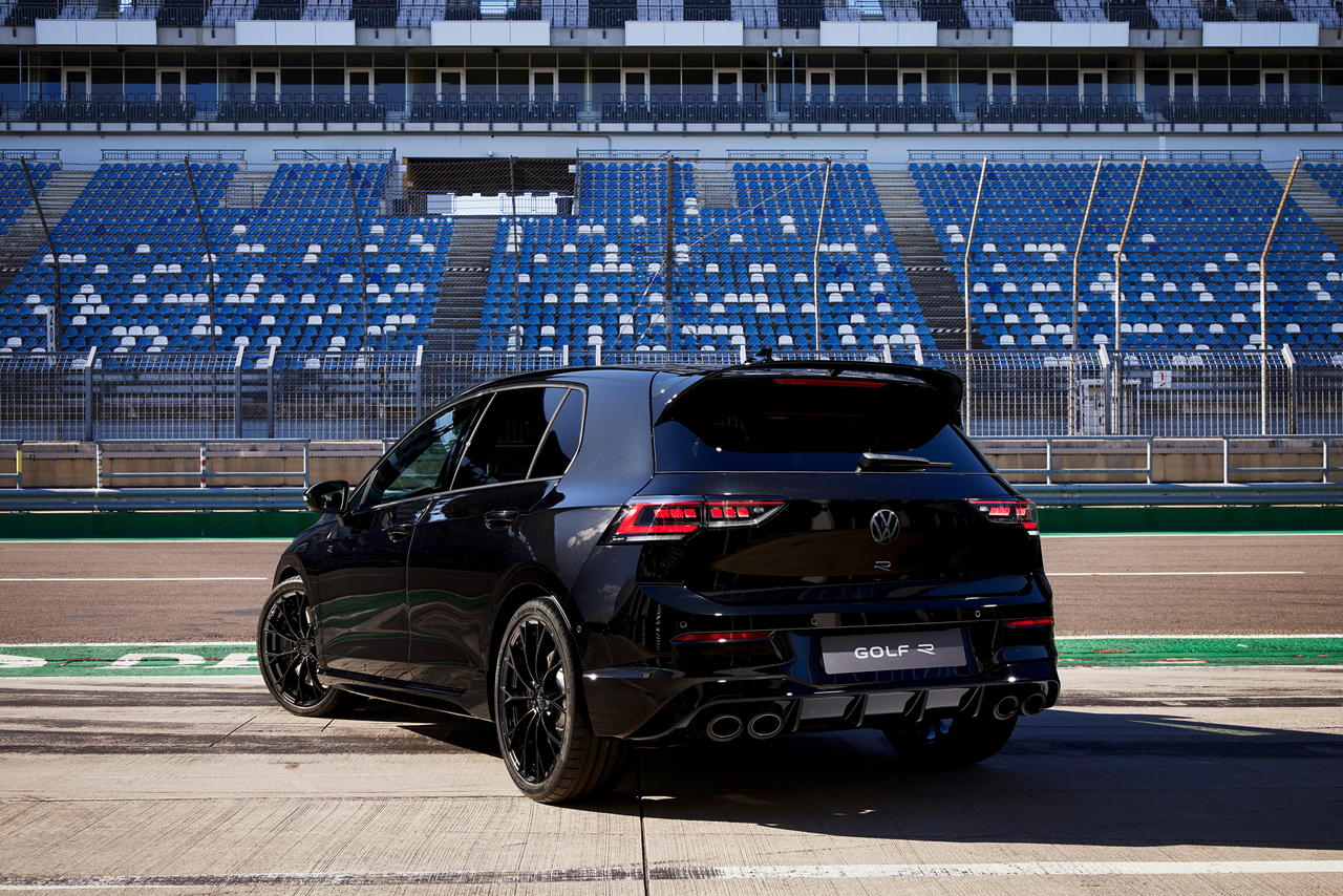 Volkswagen Golf R restylée (2024). La compacte sportive tente de ...