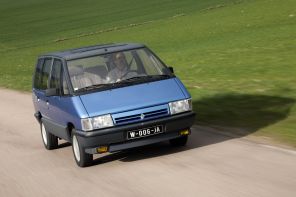 Renault Espace Turbo DX bleu vue avant