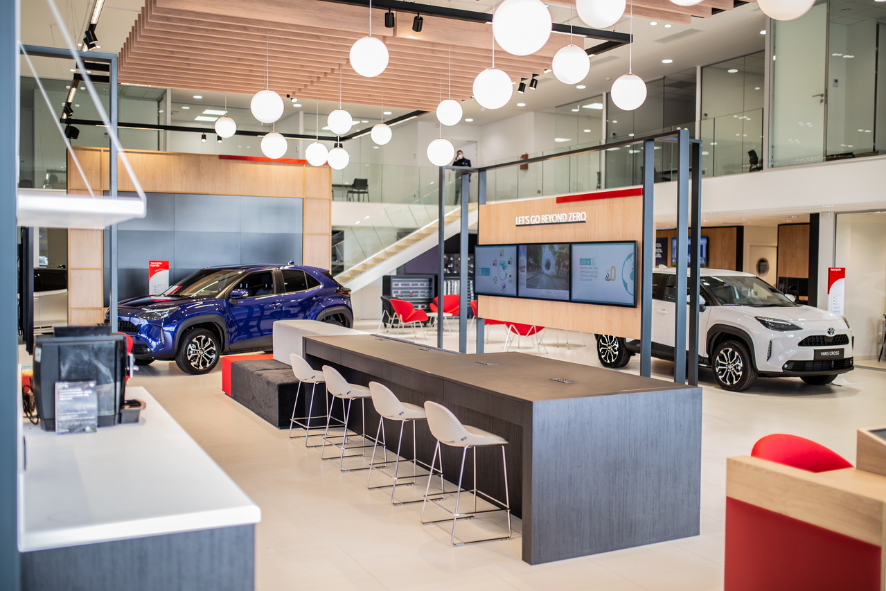 La concession d'Eragny (GCA) inaugure la nouvelle identité de Toyota