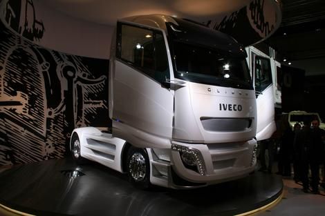 Iveco Glider Obsession Energie Iveco presented the innovation concept iveco glider as a world premiere during the hannover motor show in september 2010. iveco glider obsession energie