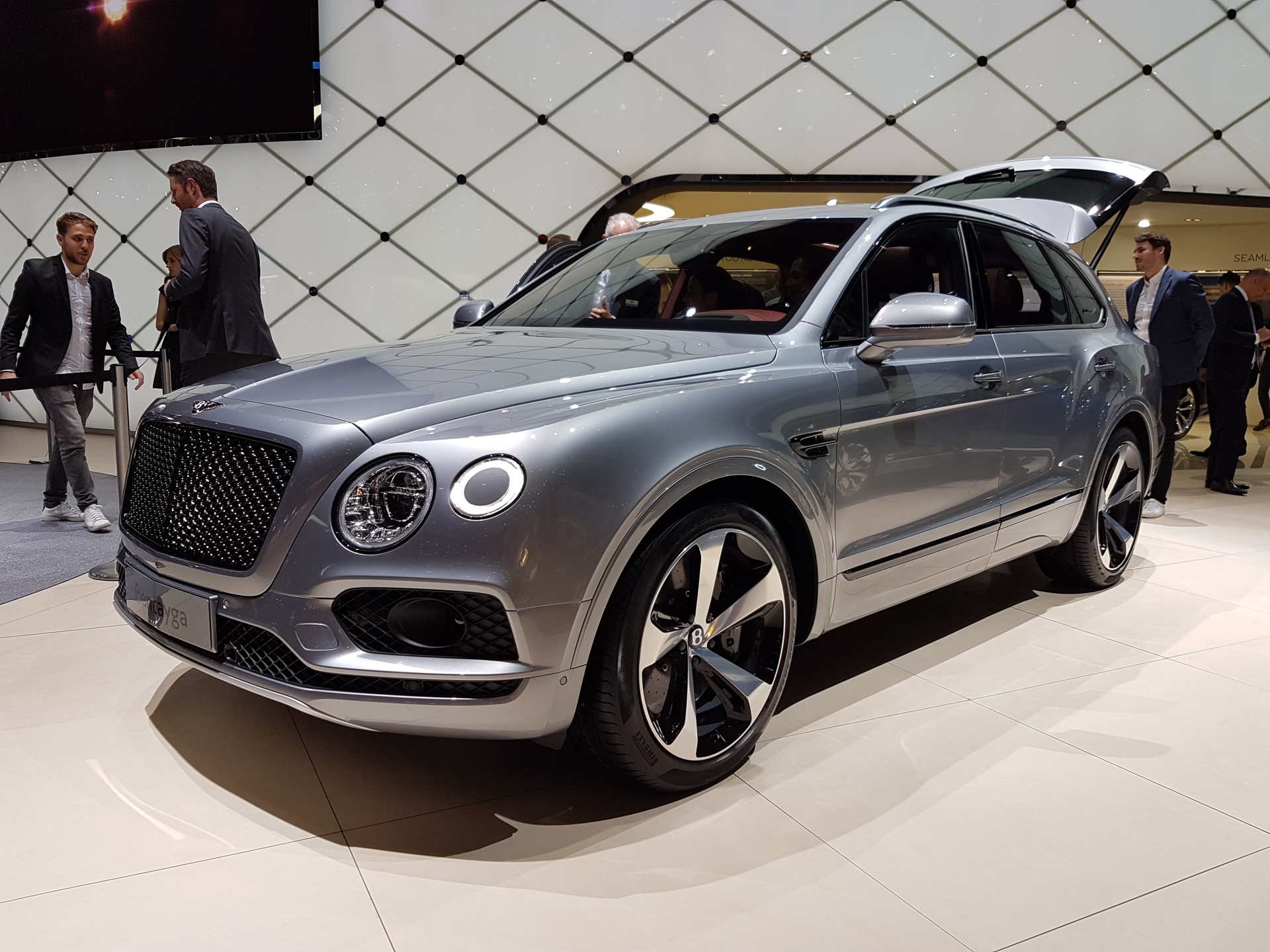 Bentley Bentayga V8 : le SUV Bentley avec moins de cylindres