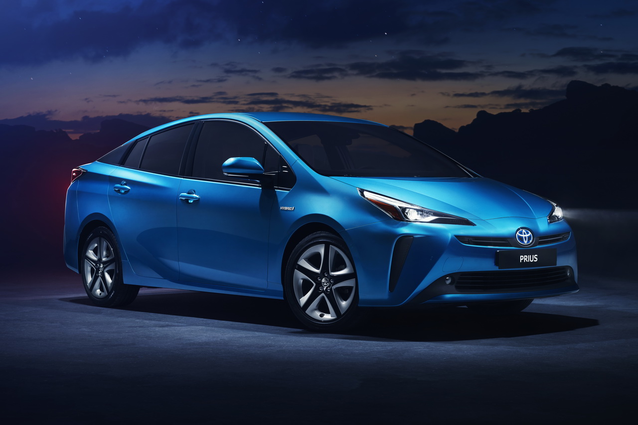 Photo 63 - Toyota Prius 2019 vue avant bleue - Les futures voitures hybrides jusqu&#039;en 2022