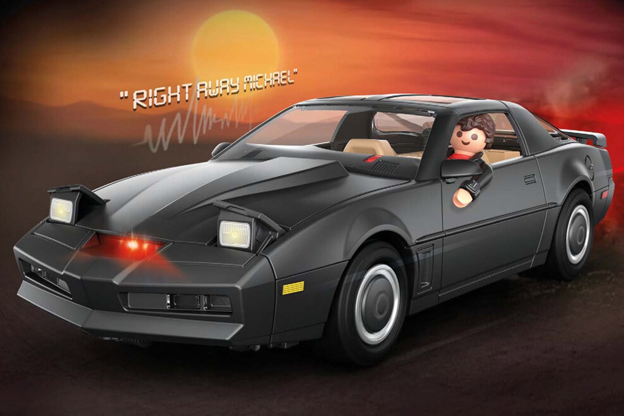 Playmobil fits KITT, the 2000 KSeries Pontiac Trans Am Ace Mind