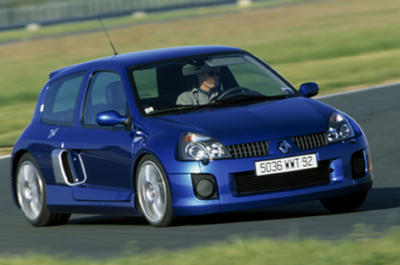 voiture télécommandée renault sport