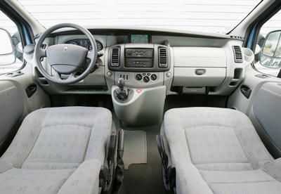 Renault Trafic Génération 2 5 Dci Renault Grand Espace 2 2 Dci Essai Transformé Photo 7 L Argus