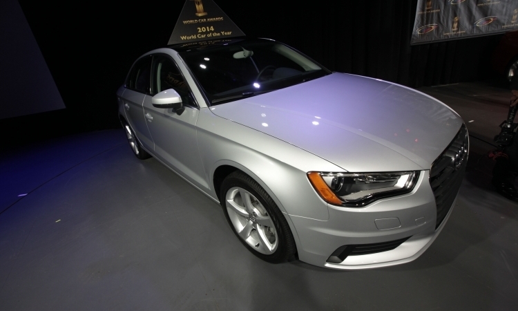 La nouvelle Audi A3 a été reçue le titre de voiture mondiale de l'année 2014. Elle termine devant la BMW Série 4 Coupé et la nouvelle Mazda3.