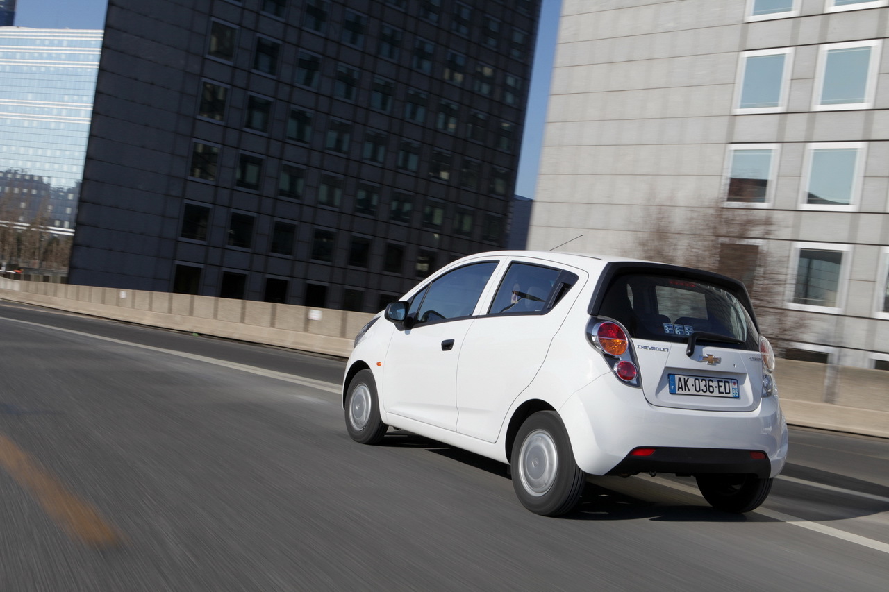 Diaporama et photos Essai de la Chevrolet Spark 1.0 (2010) L